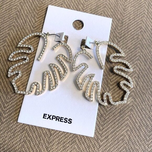 Express Pave Palm Leaf Chandelier Drop Earrings - Picture 2 of 3